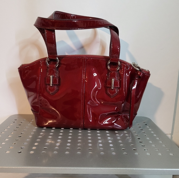 COACH RED PURSE - Picture 2 of 4